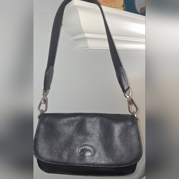 Longchamp Handbags - Longchamp Vintage Black Leather Shoulder Bag Silver Hardware Excellent Condition